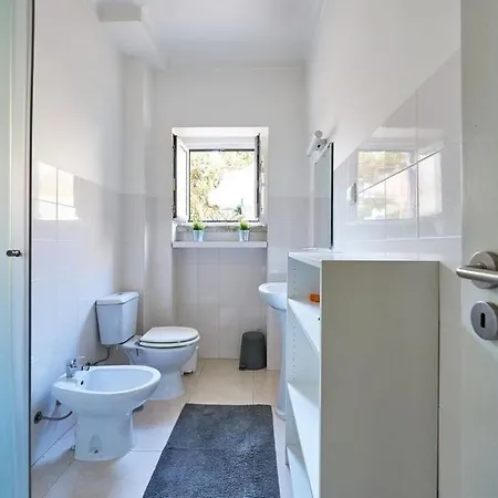 2 Bedroom In Alameda