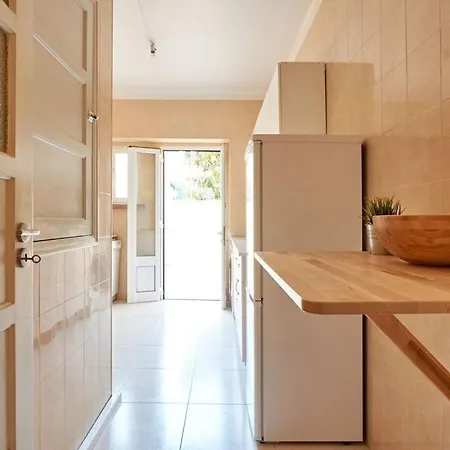 דירה 2 Bedroom In Alameda *
